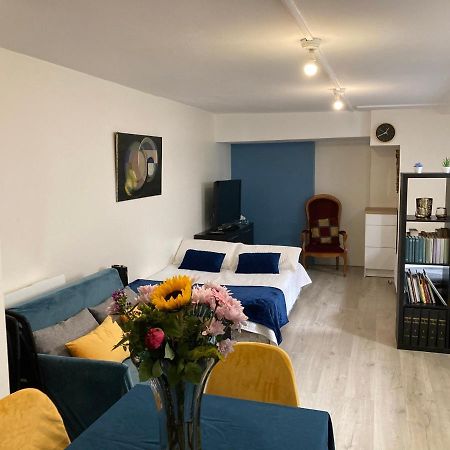 Une Chambre Chez Nous, A 12 Minutes De Paris Малакоф Екстериор снимка