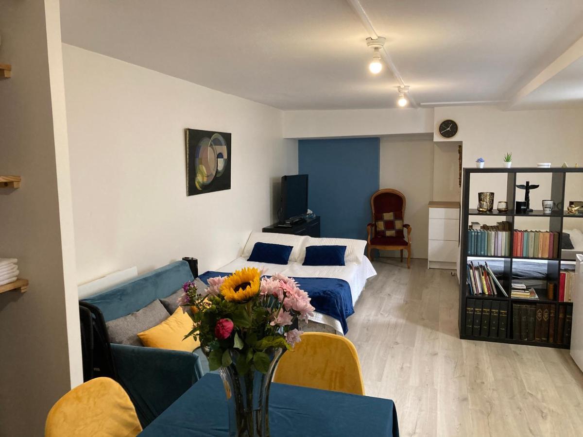 Une Chambre Chez Nous, A 12 Minutes De Paris Малакоф Екстериор снимка